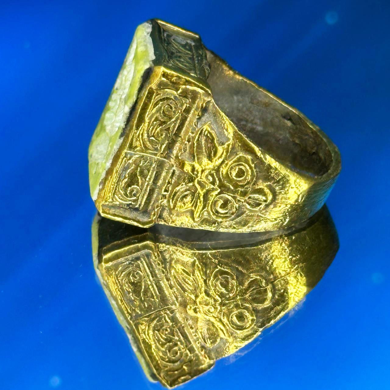 Antique Yellow Intaglio Egyptian King Engraved Bronze Signet Roman Ring, Roman Style